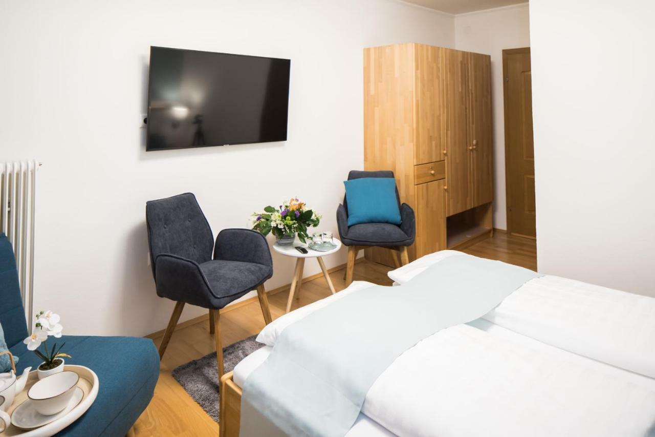 Pension Auszeit Velden Velden am Wörthersee Buitenkant foto